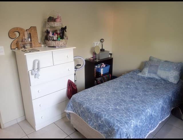 2 BEDROOM SECTIONAL TITLE FOR SALE IN NORTON PARK